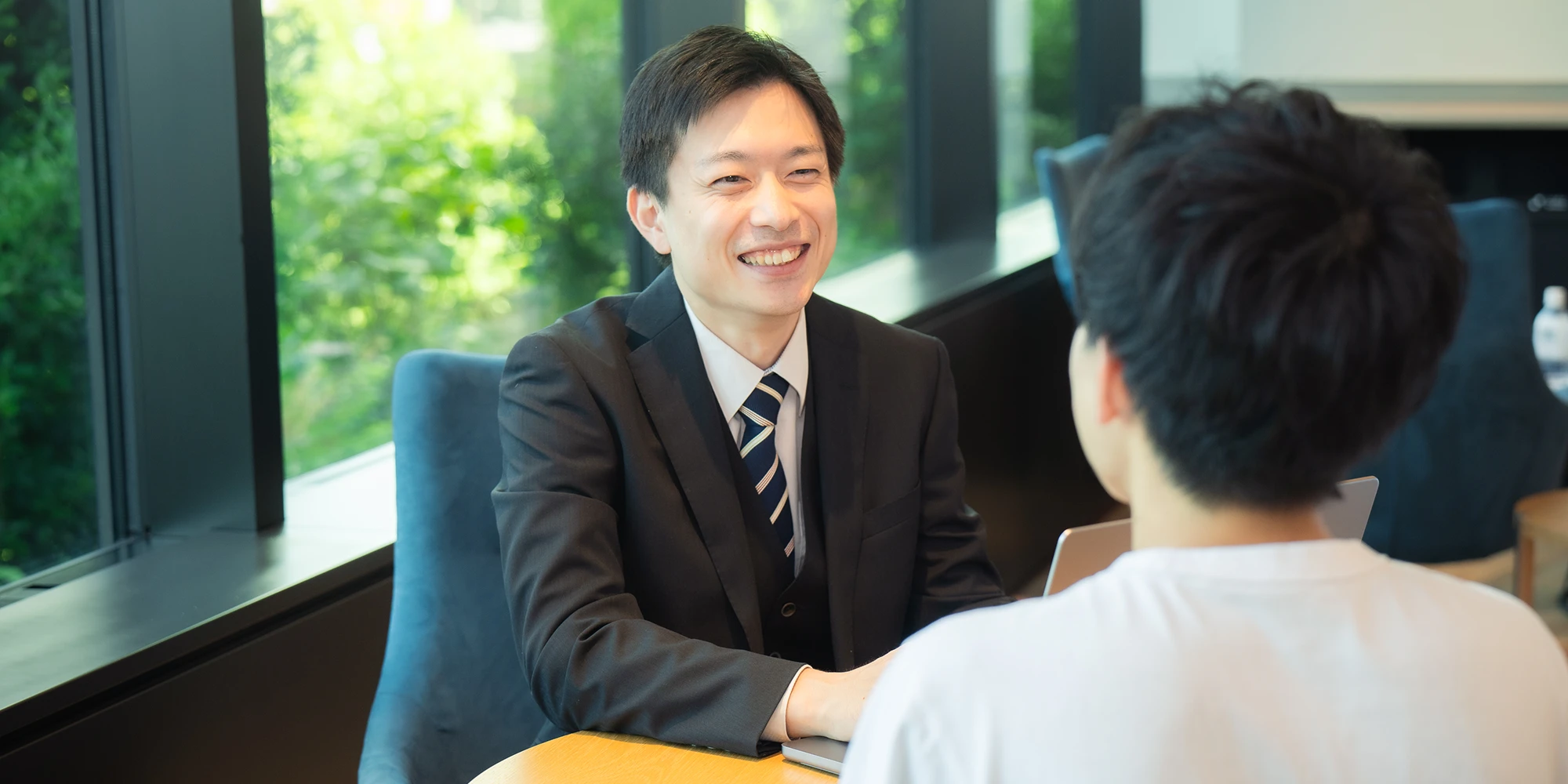 アドバイザーによる面談の様子