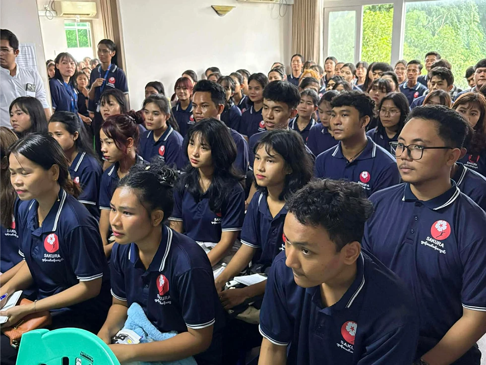 ミャンマーの日本語学校でのキャリアガイダンスの様子